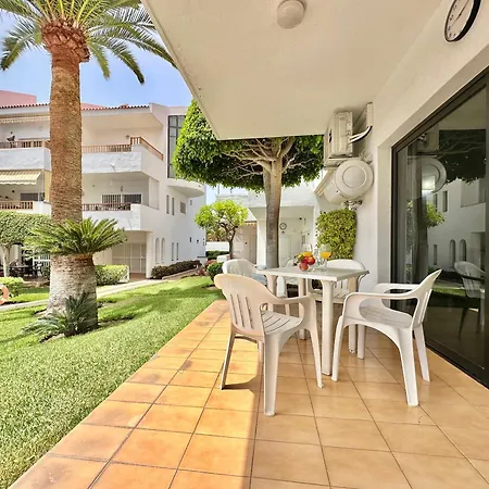 Pool Views Terrace Apartmán