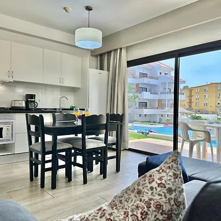 Daire Pool Views Terrace