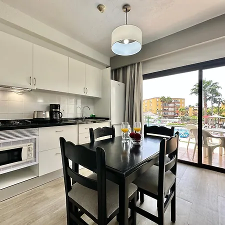 Daire Pool Views Terrace *